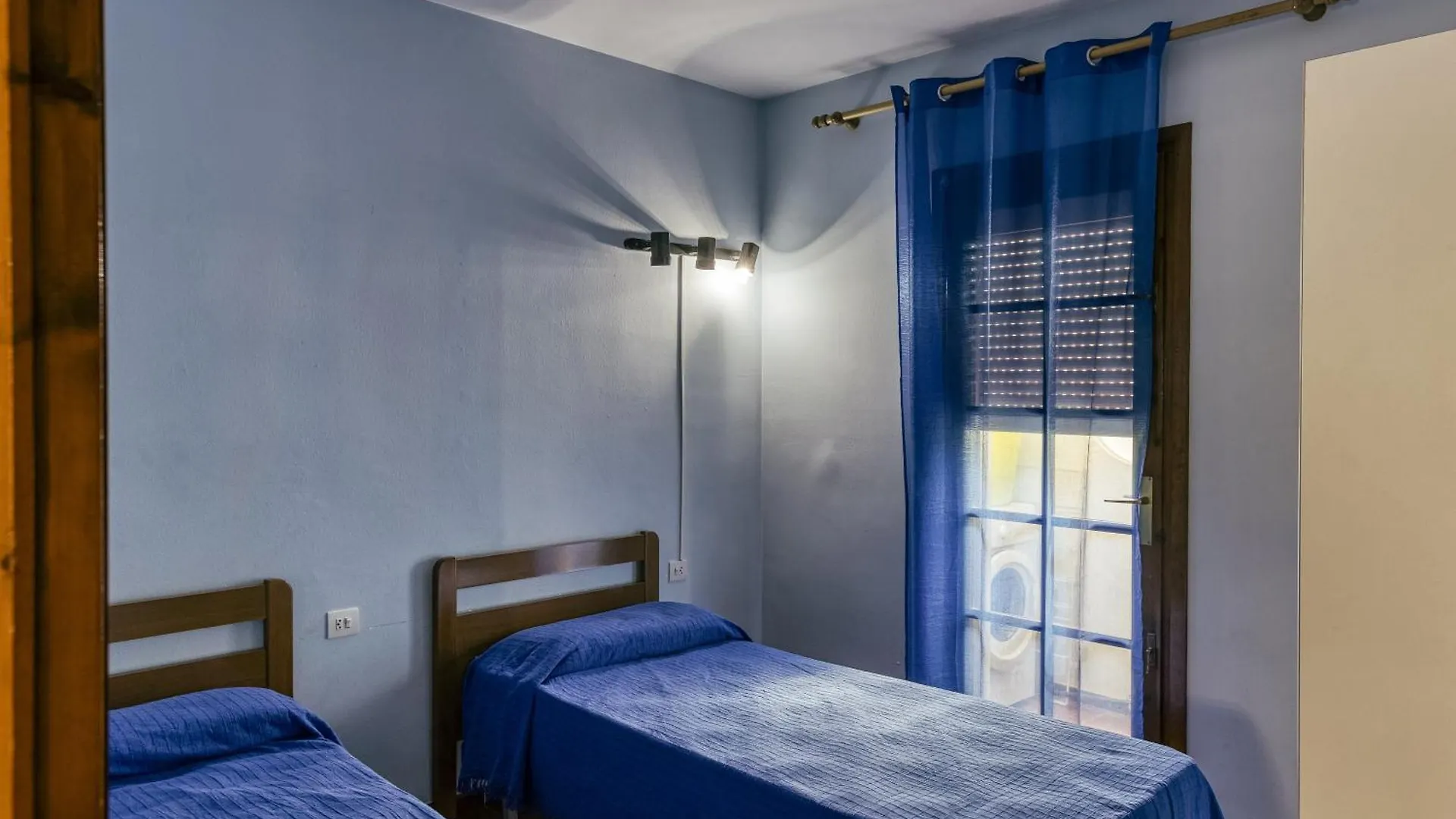 Apt Amarres, Piscina Comunitaria L'Escala 0*,